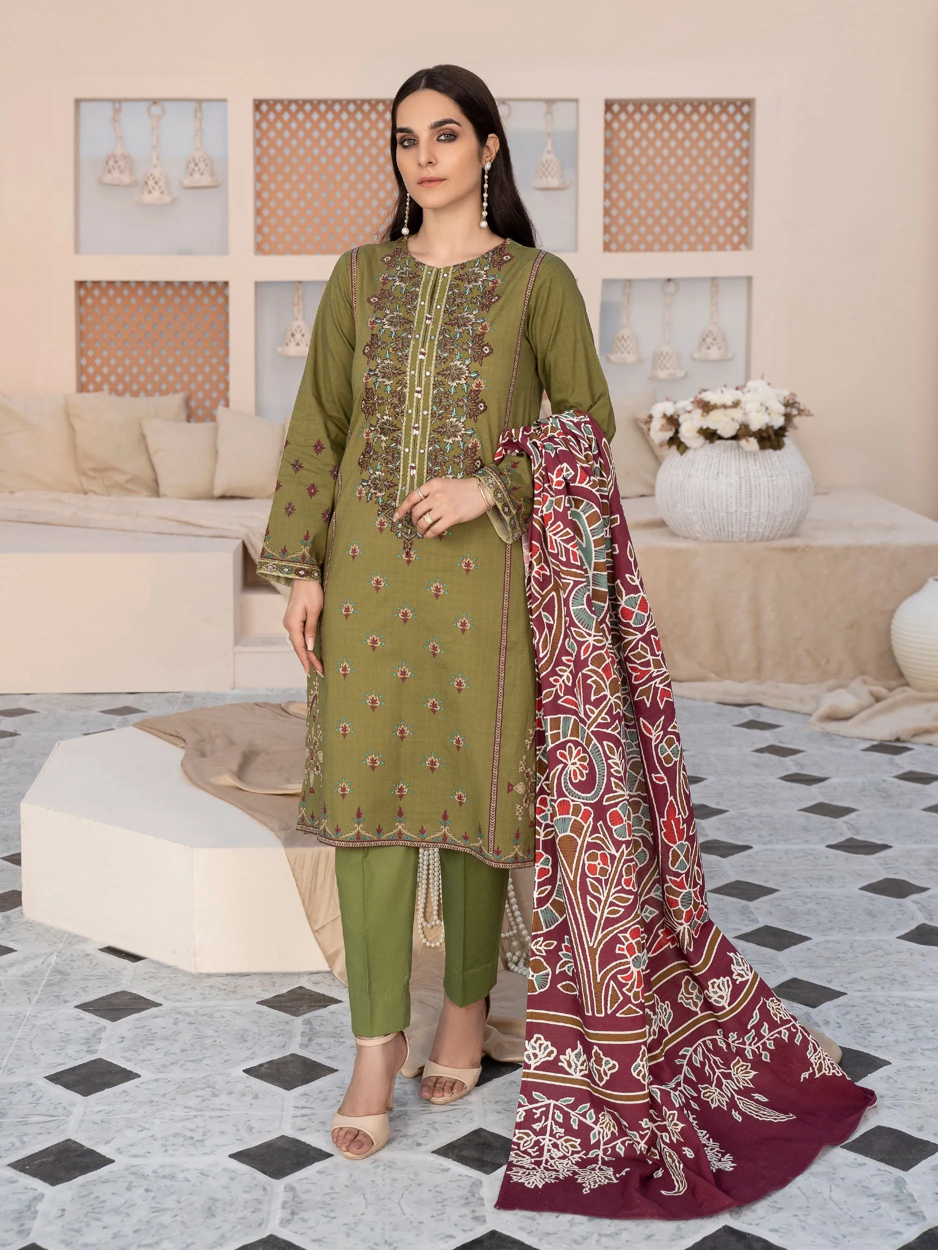 2 Piece Embroidered Winter Cotton Suit (Unstitched)