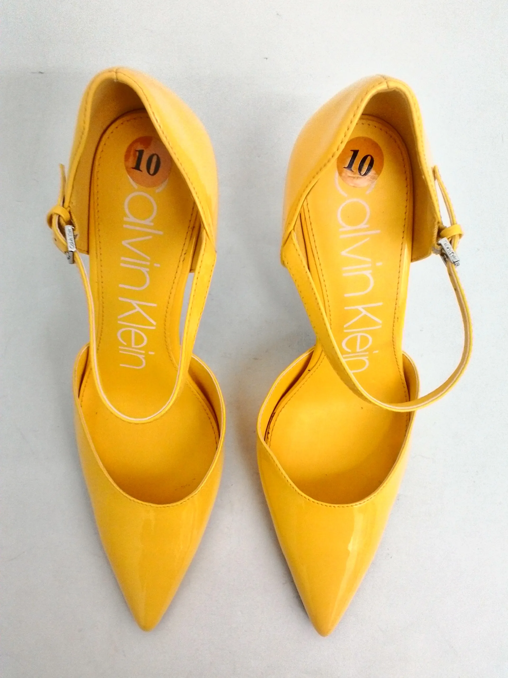 Calvin Klein Women's Roya Yellow Pups Size 10 M