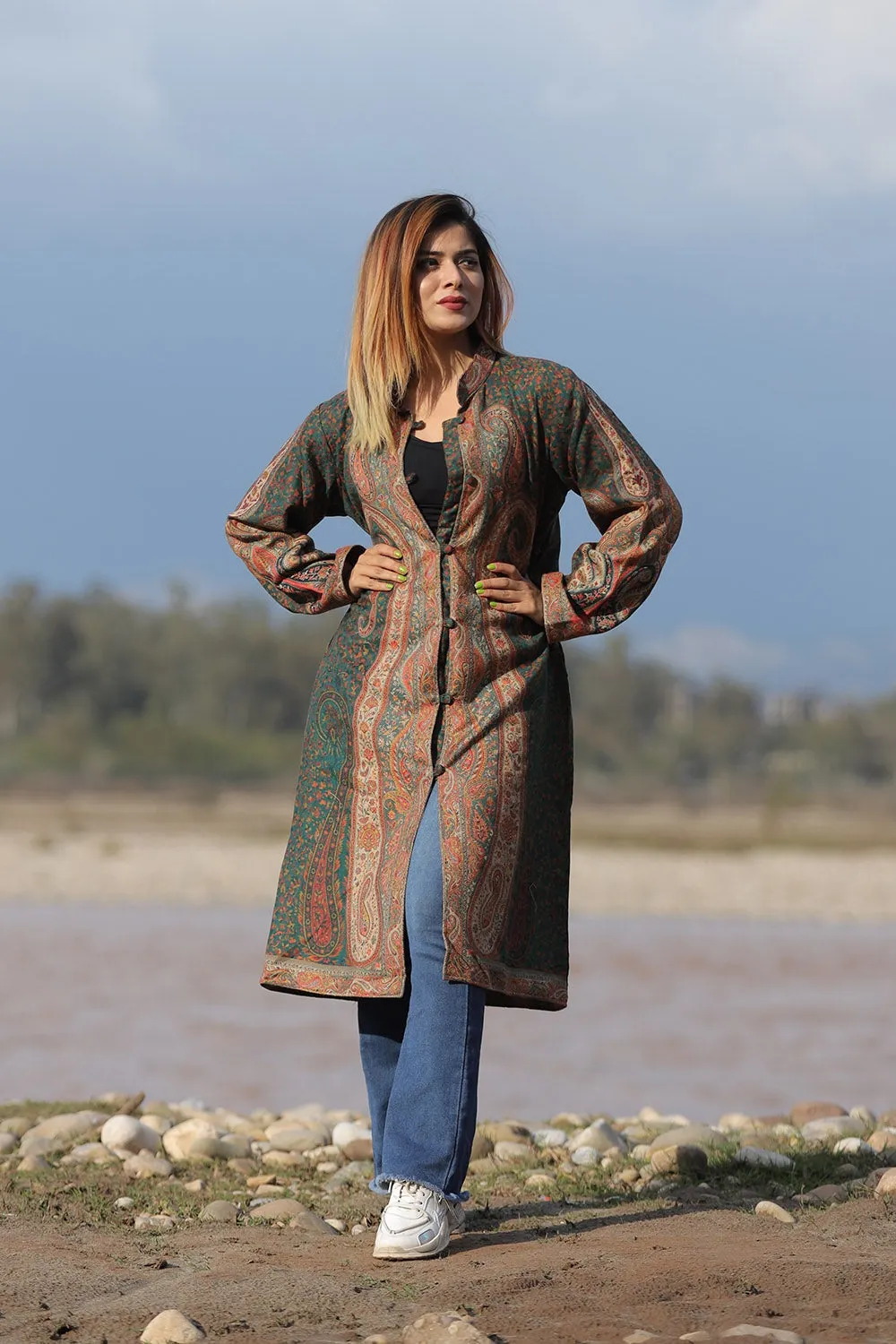 CHARISMATIC VEGGIE GREEN Colour Kani Jacket Along With New Designer Jaal Pattern