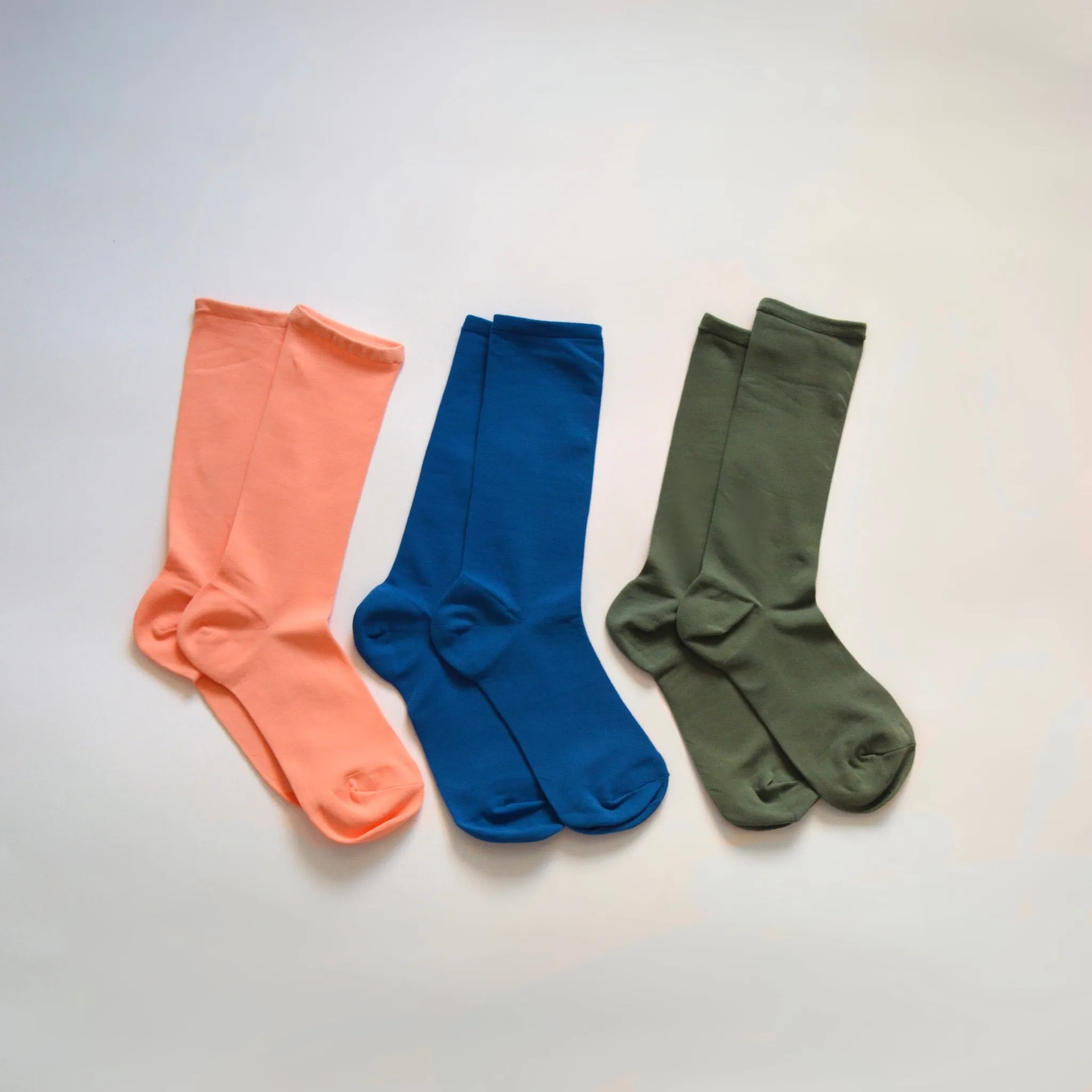 Essential High Crew Socks