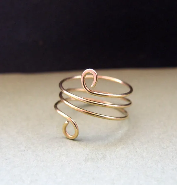 Gold Knuckle Swirl Ring