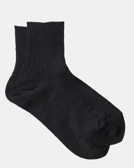 Linen Rib Sock: Fine Knit: Black