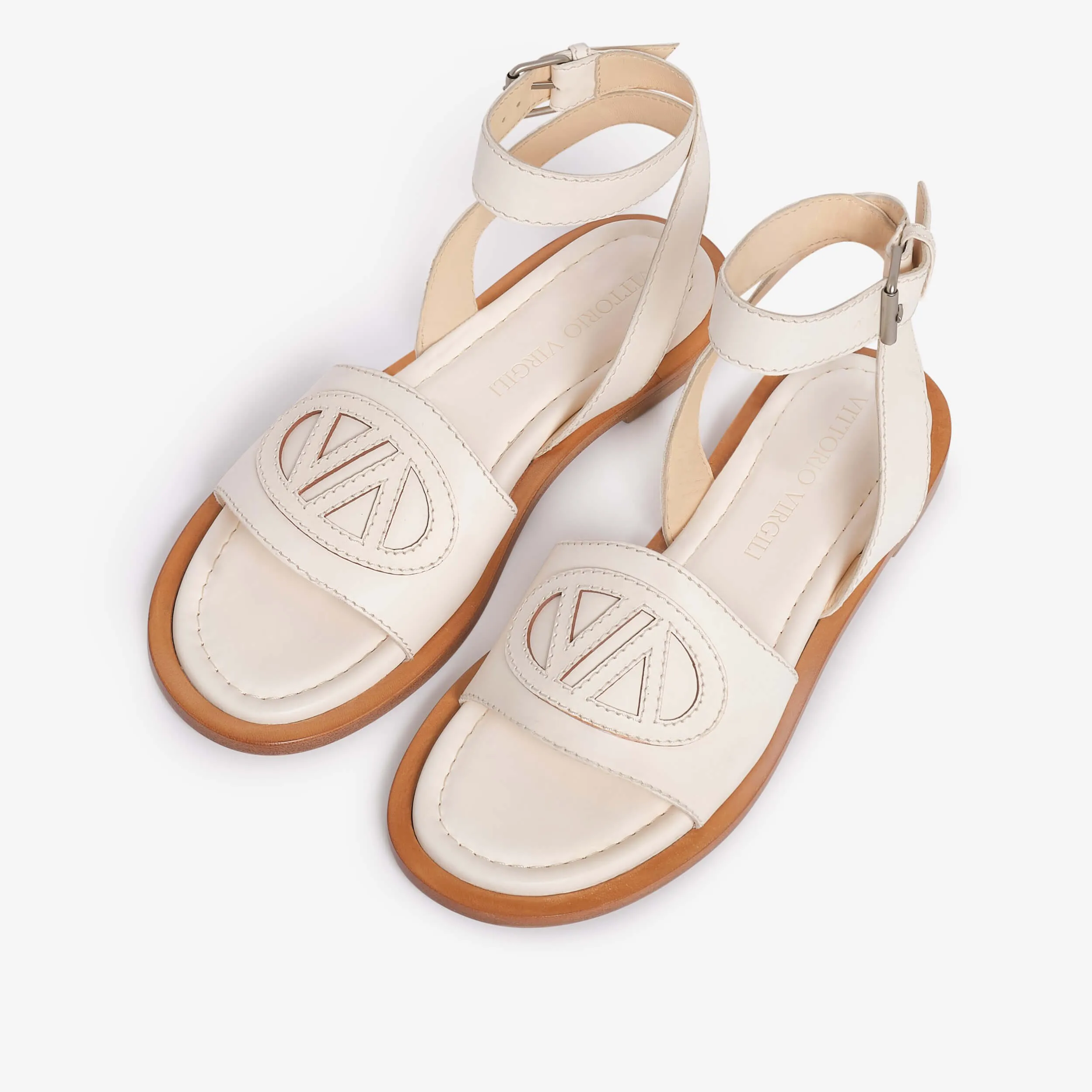 Women's leather flat sandal